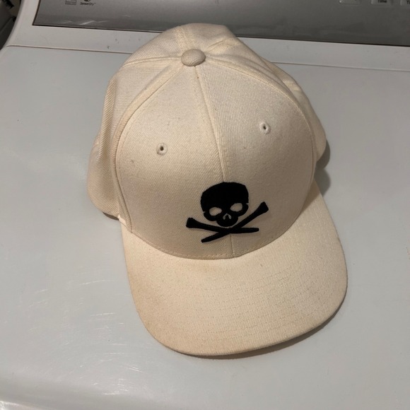 G/FORE Mens Skull Golf Snapback Hat Adjustable Cap Crossbones White Navy Outdoor - Picture 2 of 9